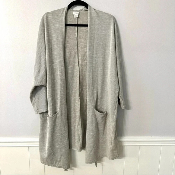 Donni Women's 3/4 Sleeve Gray Ribbed Open Cardigan w/ Pockets Sz OSFA Plus GUC - Picture 2 of 9